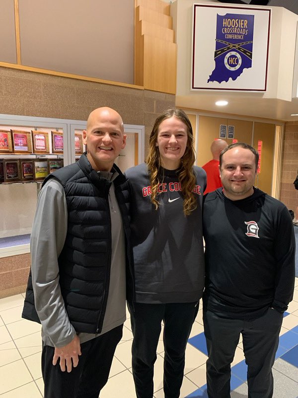 Ink is dry &amp; she’s official ✍🏼

Welcome home, <a href="/_katethomas_/">Kate Thomas ☺︎</a> ! 
.
.
#BestIsTheStandard