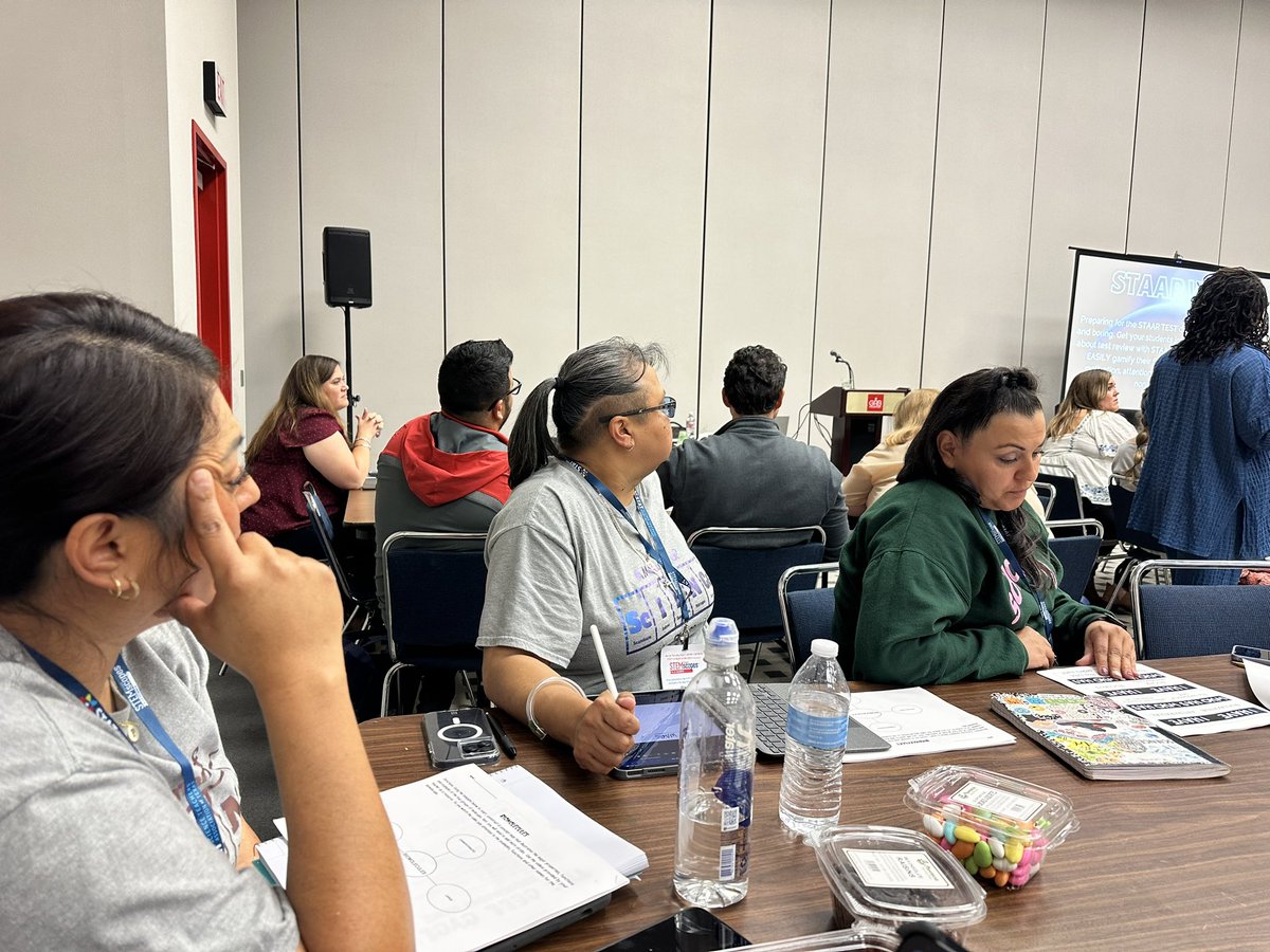 Twinkle Twinkle little STAAR We’ll show you how SMART we are! ❤️🧪#8thgradeScienceRocks <a href="/TXScienceSTAT/">Science Teachers Association of Texas (STAT)</a> <a href="/YsletaISD/">Ysleta ISD</a> <a href="/jortiz_P_/">Jesus Ortiz</a> <a href="/TheParkMS/">Parkland Pre-Engineering Middle School</a> <a href="/PearlJi1983/">Pearl Jimenez</a> <a href="/sciencepuente76/">Alejandra Marquez Puente</a> <a href="/MRaquelRivera/">Raquel Rivera</a>