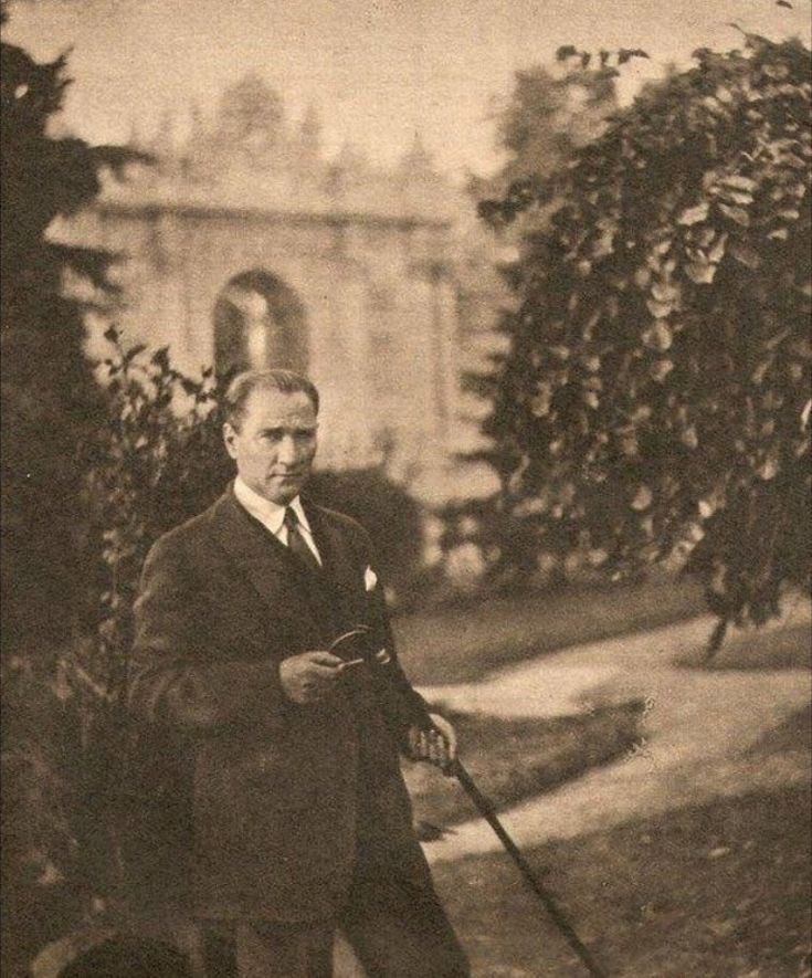 "Beni ne zaman görmek isterseniz aynaya bakın. Siz Türk çocukları, benim bir parçamsınız, ben de sizin!"