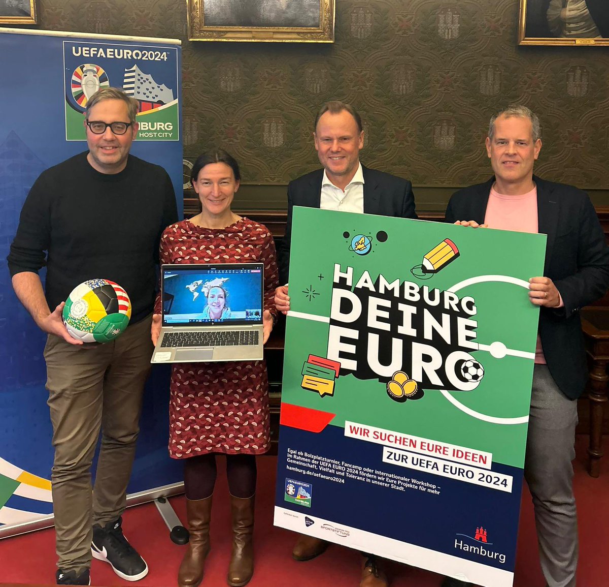 Unser Ideenwettbewerb „Hamburg, deine EURO“ geht in die heiße Phase: Nachdem uns knapp 80 vielseitige Anträge erreicht haben, machte sich heute eine Jury aus Expertinnen und Experten an die schwere Aufgabe, die besten Projektideen auszuwählen.
#hamburgactivecity #unitedbyfootball