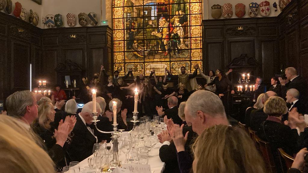 An honour to work alongside such amazing actors for <a href="/The_Globe/">Shakespeare’s Globe</a> 's 400th Anniversary First Folio Gala.

What a magical experience to perform at @StationersHall , the very place where Shakespeare's Folio was published. A night I will never forget!

#Folio400
