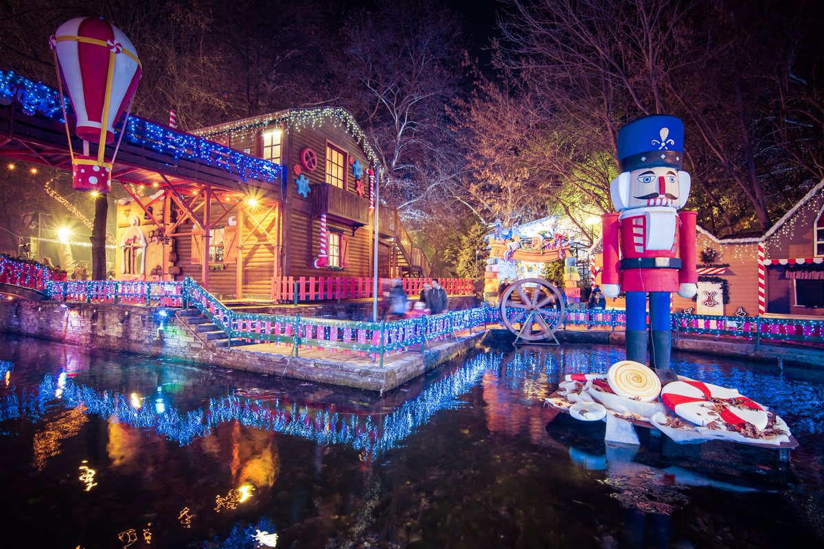 Holiday Lights Tours - company holiday party option or cherished family tradition!!  We offer 2, 3, and 4 hour party bus tours, your playlist blasting and favorite drinks on hand! 📷  Weekends sell out quickly #holidaylighttour
