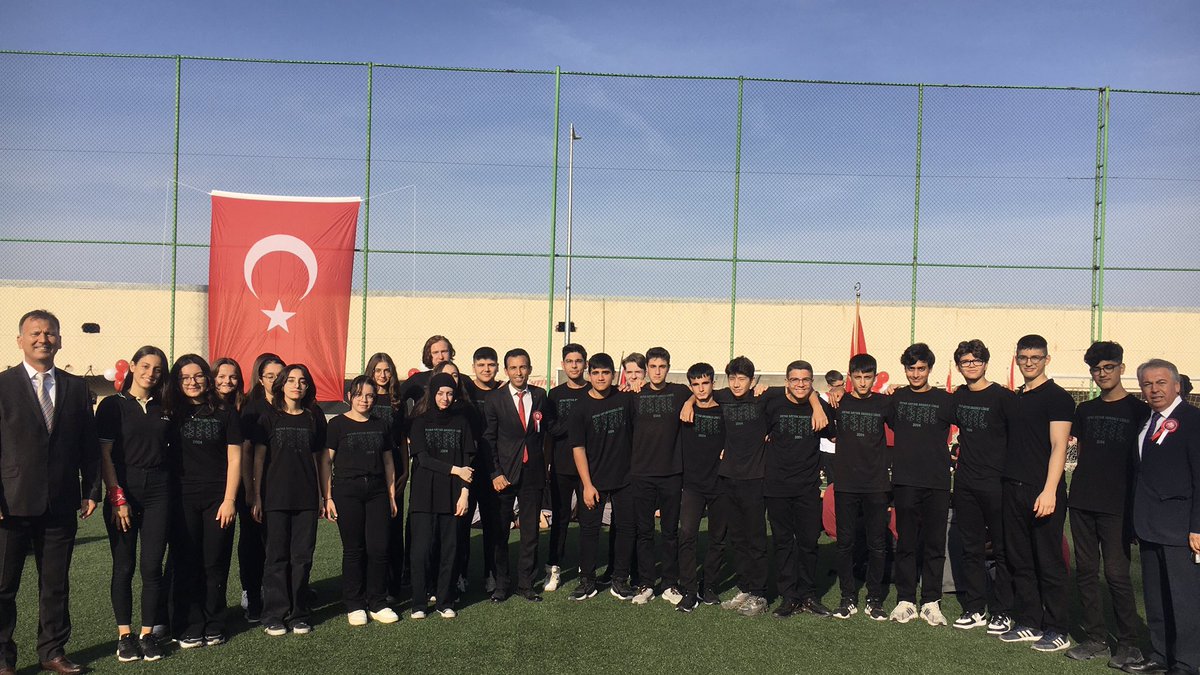 SaygLisesi's tweet photo. 100.Yılımızdan🇹🇷🇹🇷🇹🇷
Sonsuza dek Türkiye Cumhuriyeti🇹🇷🇹🇷🇹🇷
Sonsuza dek Atatürk❤️❤️❤️ https://t.co/iUV8FyjjqP