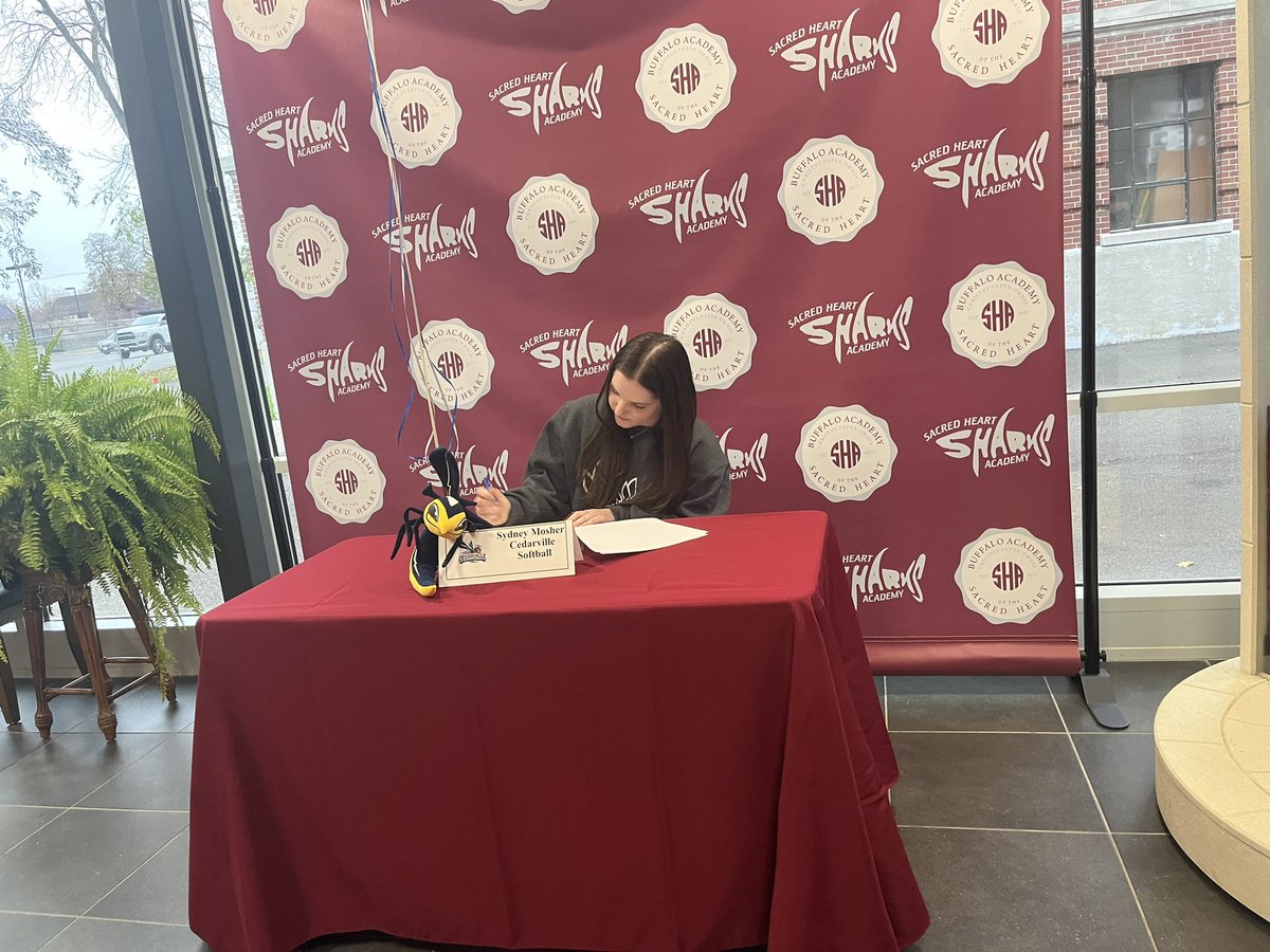 Sydney Mosher tweet media