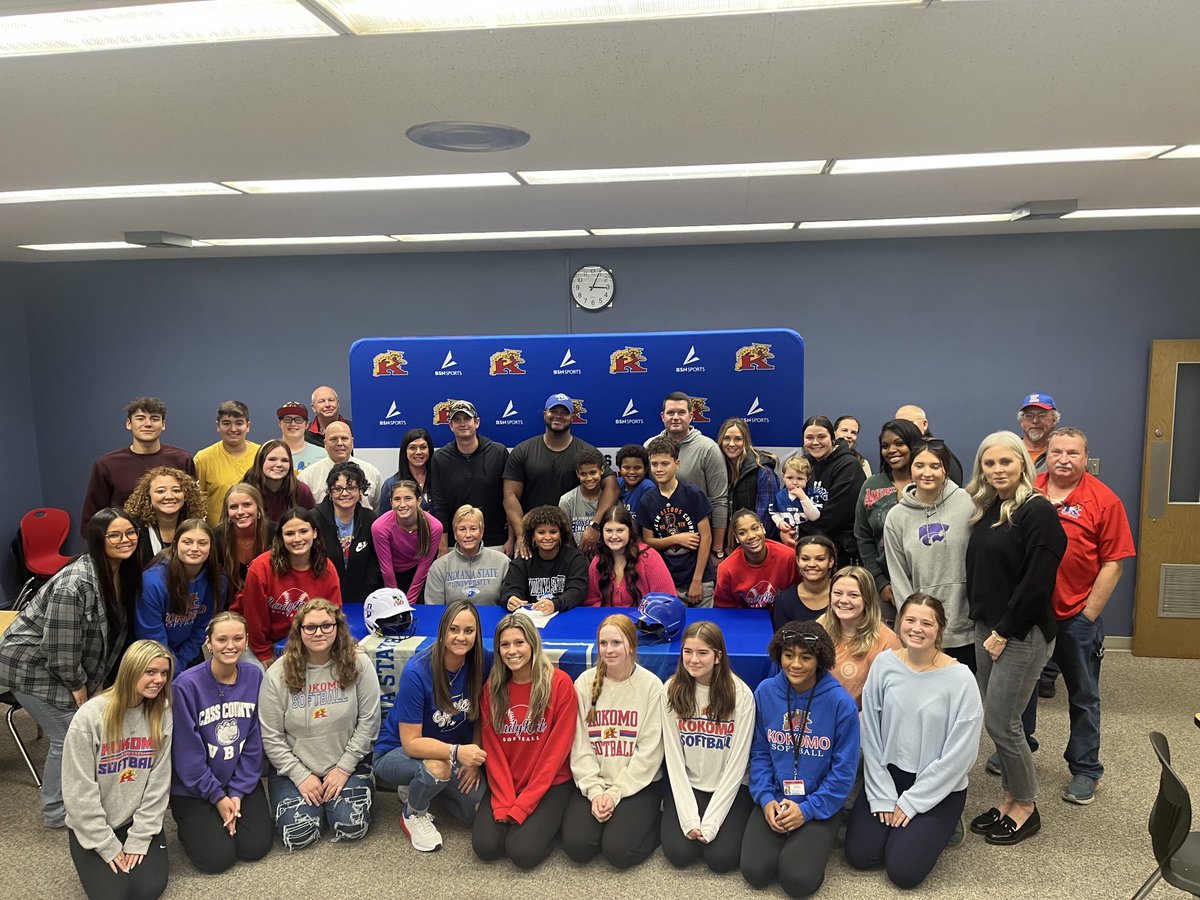 Congratulations to ⁦<a href="/_thatcherjordan/">Jordan Thatcher</a>⁩ on signing her NLI to attend and play softball at ⁦<a href="/IndStSoftball/">Indiana State Softball</a>⁩ . We are so proud of you!!