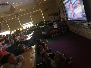 Thanks to meteorologist <a href="/TJSpringerWX/">T.J. Springer</a> for meeting with our 4th-grade students today to share your knowledge and help them with their extreme weather research reports! #wilsonsd @AlbrightTExpL