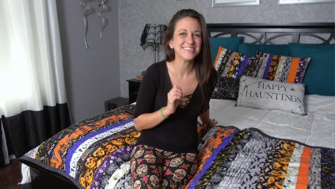 Anyone remember my cute lil sister Skylar? Well tonights midnight release on https://t.co/7xiqcuVcX5<a href="/tag/fur"class="tags"><span>#fur</span></a><a href="/tag/pantyhose"class="tags"><span>#pantyhose</span></a>