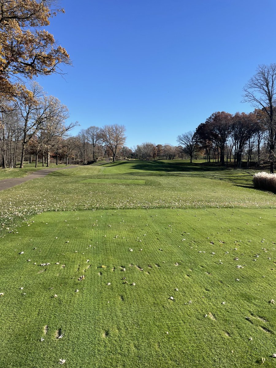 A great tour of ⁦<a href="/Ecgccgrounds1/">ECGCCgrounds</a>⁩ today. Nick and staff do an outstanding job. Beautiful fescue areas! Picture of the short 100 yard par 3 number 6 also known as "the shortest par 5 in Wisconsin" ⁦<a href="/golfnorby/">Kevin Norby, ASGCA</a>⁩ ⁦<a href="/DuininckGolf/">Duininck Golf</a>⁩