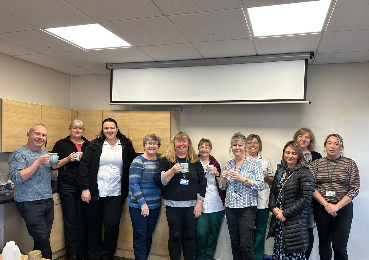 To celebrate OT week, a photo of some of the Ynys Mon health and social care OT staff and students who met together today over tea and cake.  So much enjoyable lively chat reflecting on our shared Occupational Therapy practice @parry_lu #OTWeek23 @BetsiCadwaladr