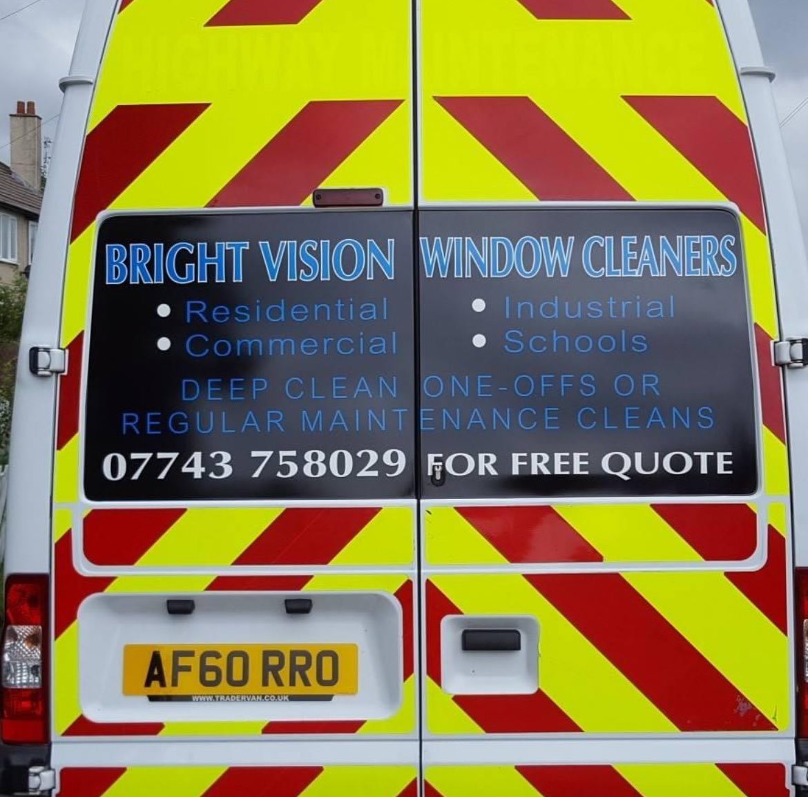 Coach 2 - Sponsored by “Bright Vision Window Cleaners” Give @RobRuss92409479 a message and get him cleaning your windows and gutters! 👍🏼 Who wants to sponsor Coach 3?