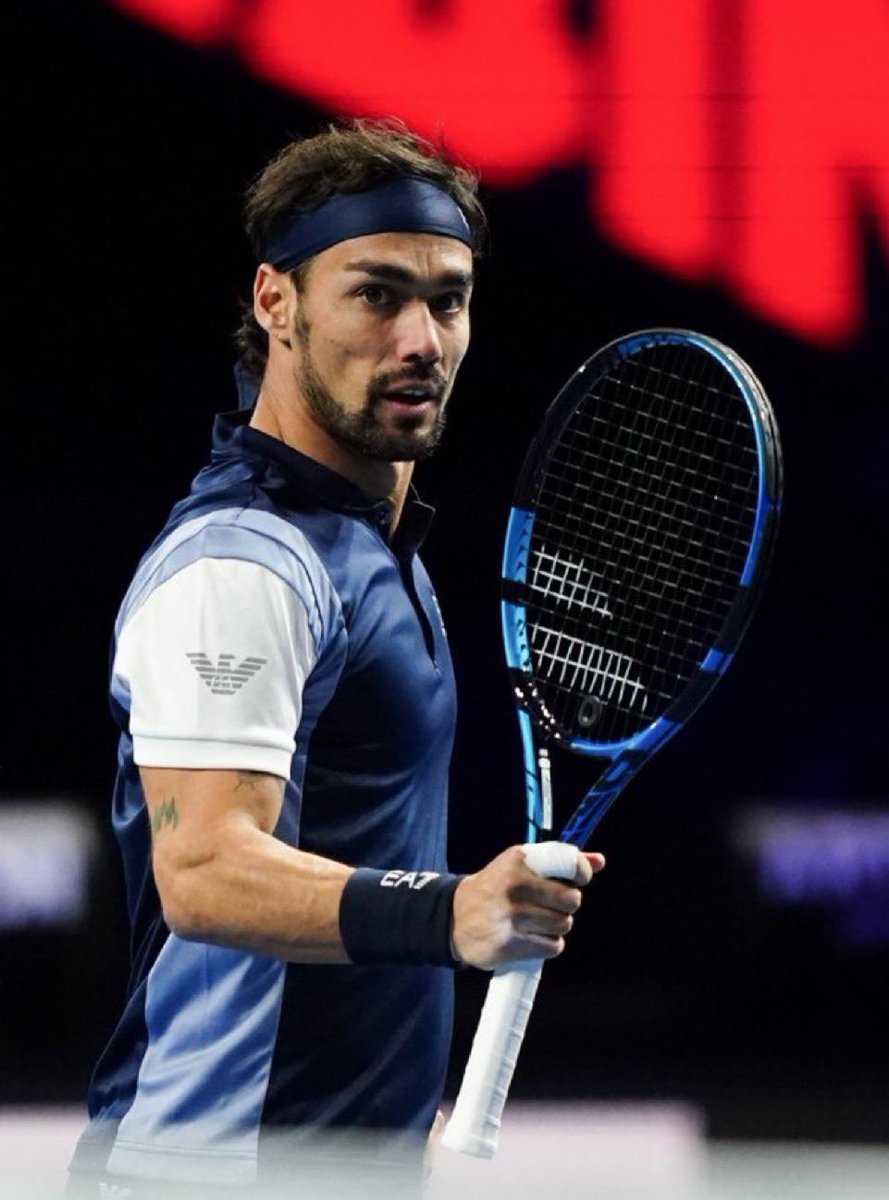 MAMMA MIA! Fabio #Fognini straccia con il punteggio di 6-1/6-2 il campione in carica del torneo Lorenzo #Sonego e accede alle semifinali del #MoselleOpen. Nel 1º set erano stati piu i demeriti di Sonego nel 2º invece Fognini ha giocato da vero campione
Bravo Fabio👏
#Tennis