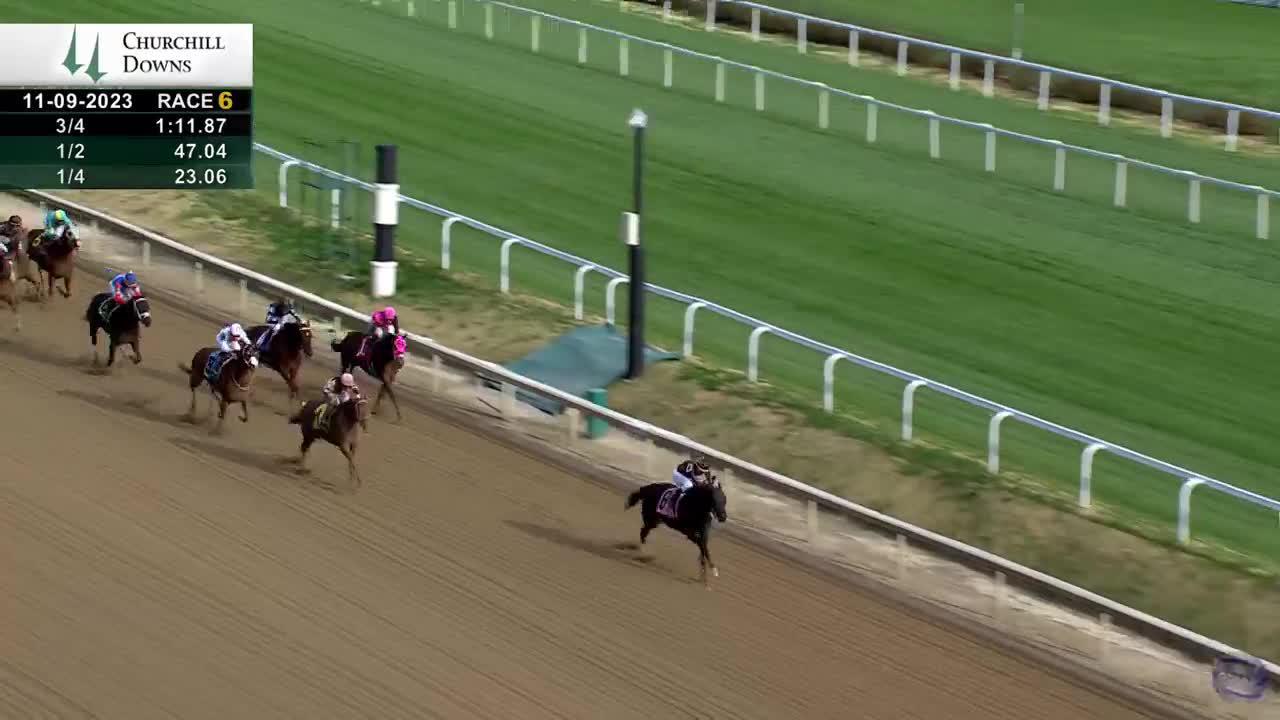 TwinSpires Racing 🏇 on X: #8 Heart Headed breaks her maiden at 9/1 in R6  at Churchill Downs under @RSantana_jr for trainer Will Walden! 🌟 🎥  #TwinSpiresReplay  / X