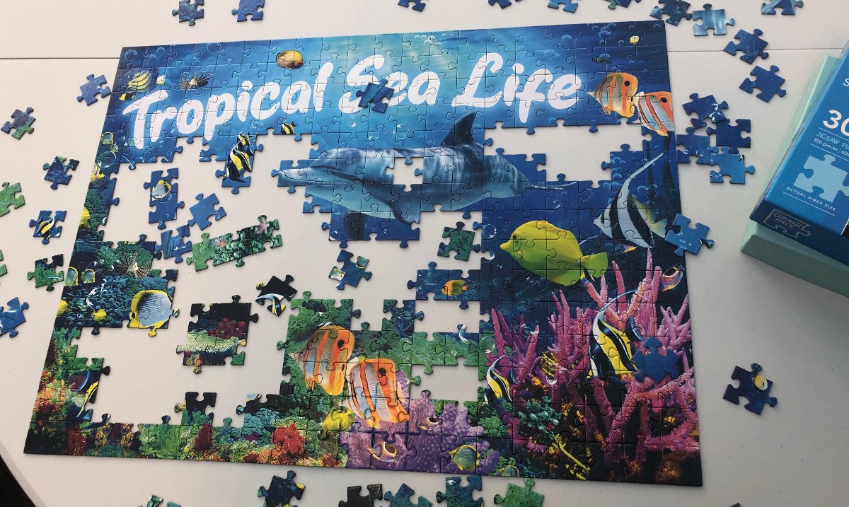 Today was our very first Puzzles &amp; Games session at Windale!

Friendly faces from our Social Prescribing, Parent Power and Syrian Food Bank programmes joined us along with a local Parish Councillor offering advice.

Will you join us next week?