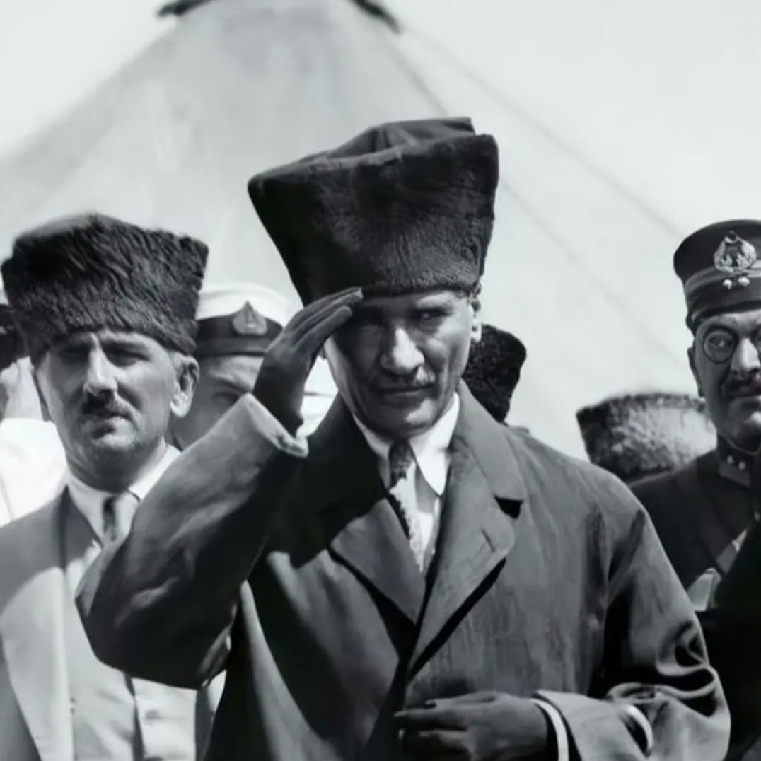 Çoooook sevgi içerir. Minnetle, saygıyla. Ruhun şad olsun.
#10Kasim 
#10Kasım1938 
#Mustafa_Kemal_Atatürk