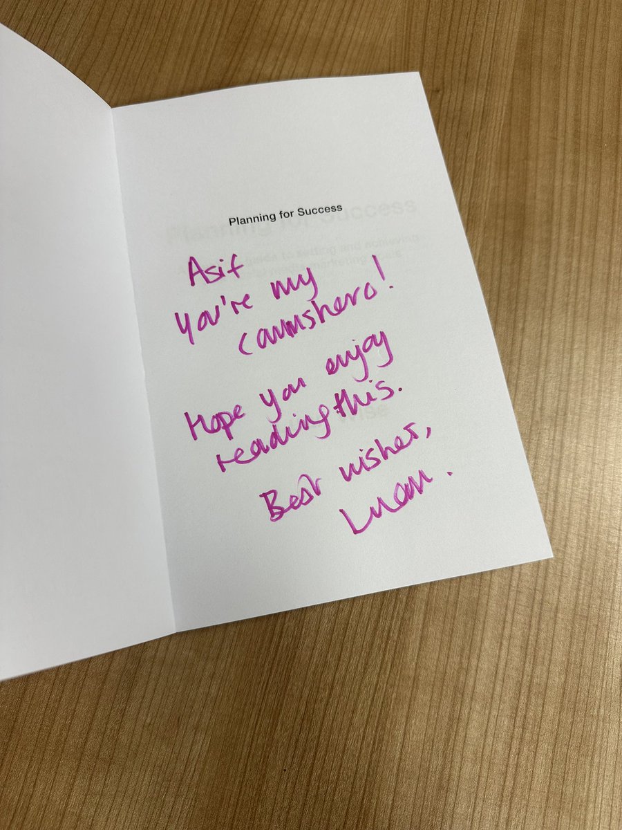 New book alert. 

PLANNING for SUCCESS

A practical guide to setting and achieving your social media marketing goals. 

Thank you to #commsHERO legend <a href="/luanwise/">Luan Wise</a> for this signed copy. It smells great too.