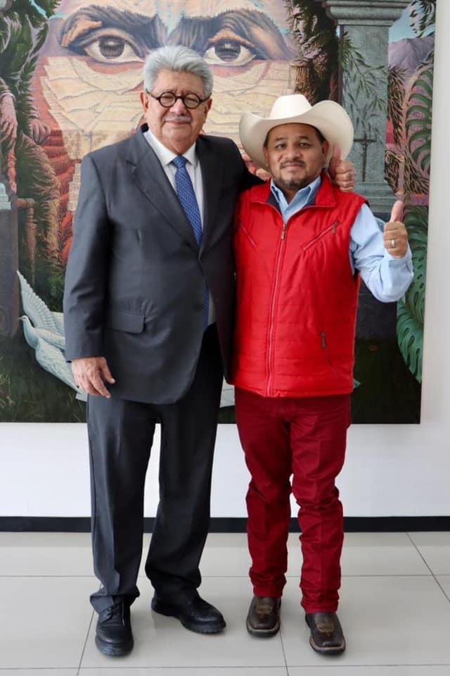 PlacidoMorales_'s tweet photo. Recibí en el #TFCA a Marco Antonio Esquivel, dirigente y fundador de la #CONFENACAM, lider natural, buen orador, coordinador e impulsor de proyectos sociales y gran amigo. https://t.co/YkCULHNCNE