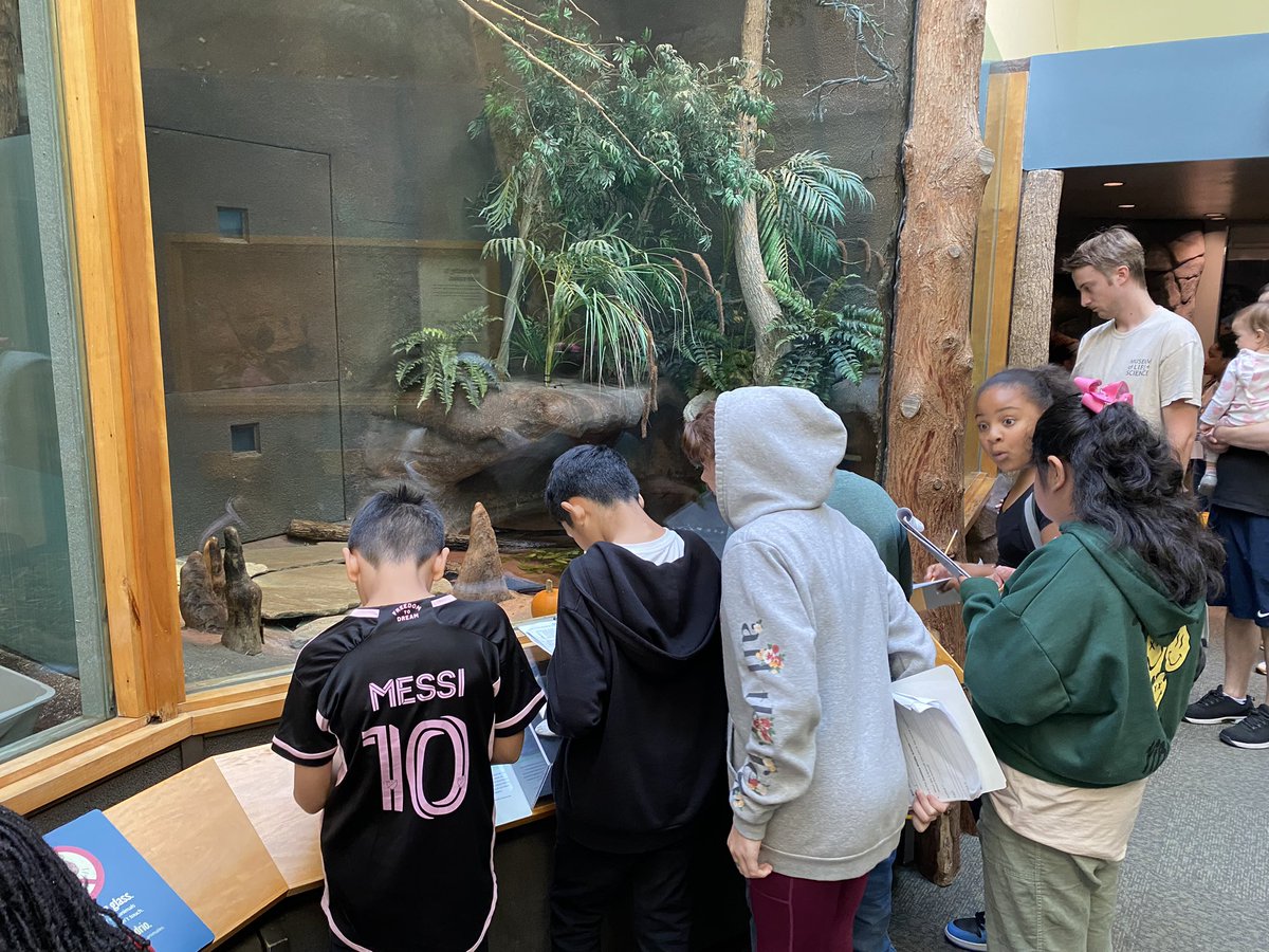 Glenn goes to the Museum of Life & Science! Our 5th graders had the chance to explore weather, animal life, math concepts & the beautiful butterfly house. We are grateful to the Museum for their partnership with DPS & for our spectacular students who represented Glenn with PRIDE!