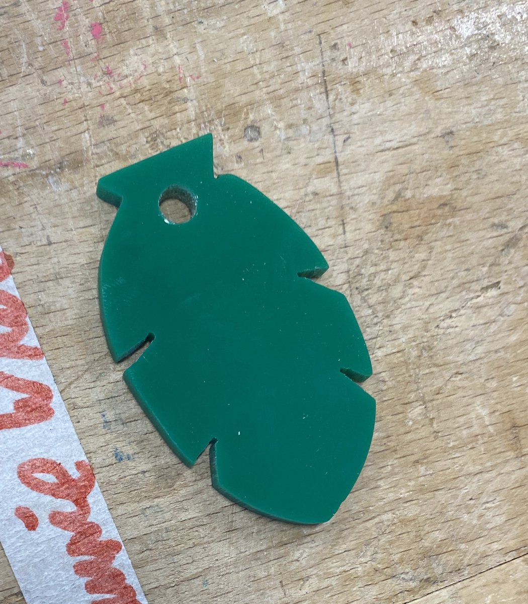 tech_ehs's tweet image. Some of the first key fobs going out the door with our S1’s this year. #cutfilesandrepeat #ehstech @Harri_Johnston @ElginHighHT