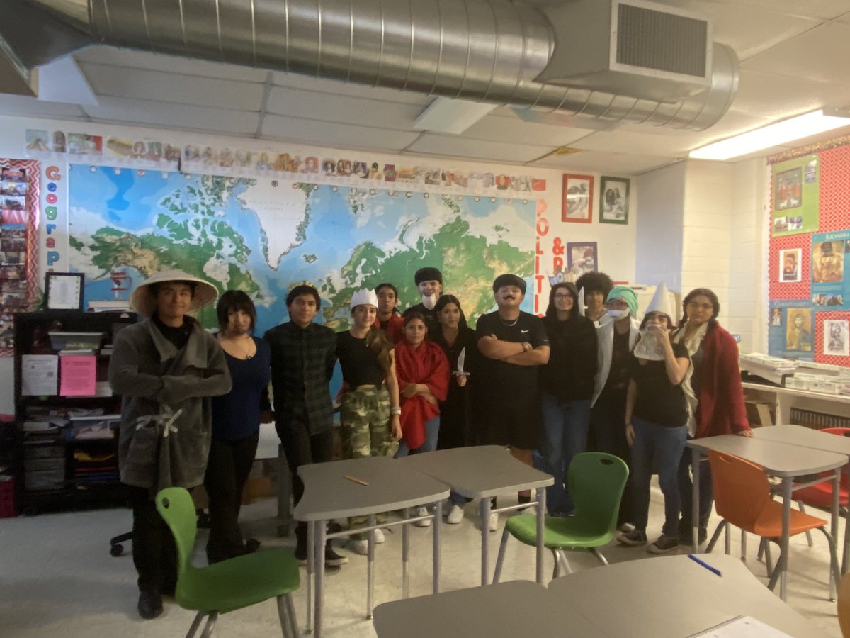 longo3204's tweet image. Another day for Genghis Khan Court trial and speed dating activity 🎉👏🏼🙌#CSND #ExtraMile