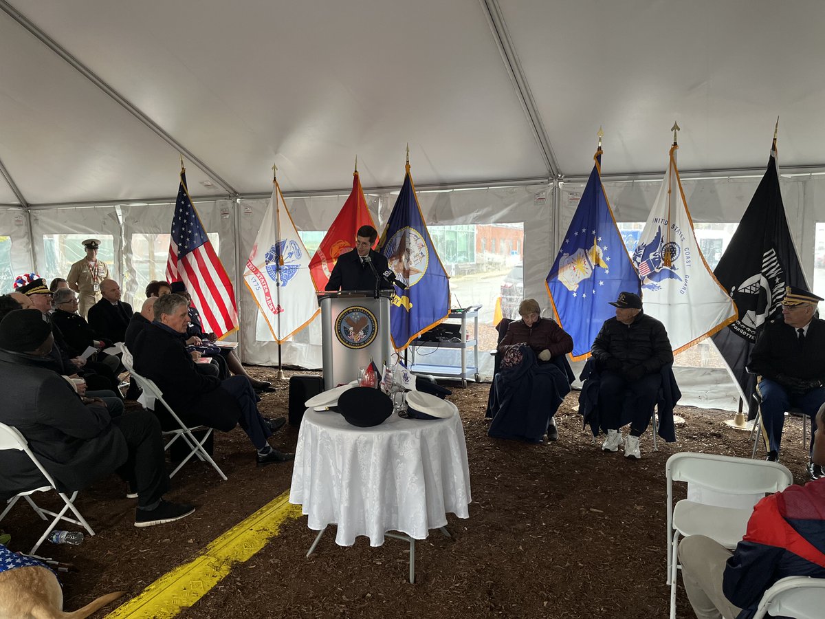 As Mayor, it was an honor to stand alongside the Department of Veterans Affairs in solemn remembrance of our veterans at the Veterans Day Observance. We owe them a debt of gratitude for protecting our freedoms and selflessly serving our nation.