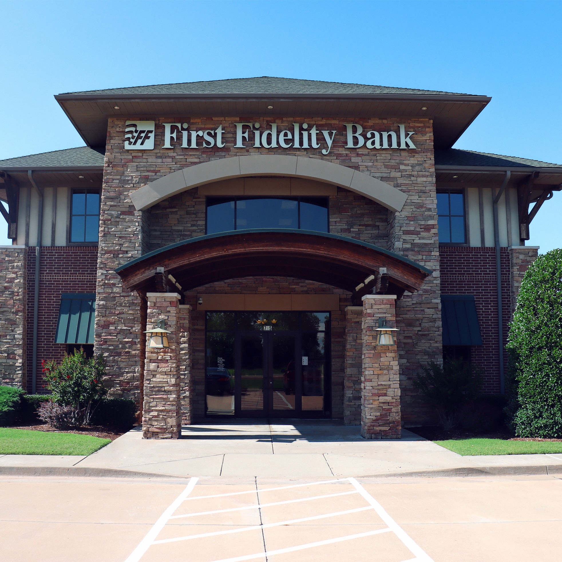 FIDELITY BANK HQ, Financial