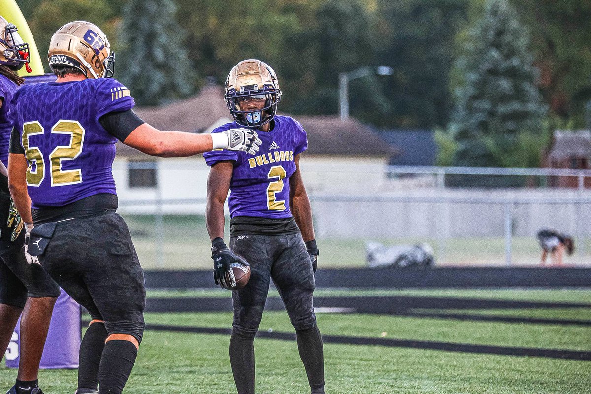 Latrevion Bates (@tre2x12) on Twitter photo Senior Season highlights 
-1st Team All Conference 
-Team Captain 
-113 carries for 871 rushing yards
-10 rushing TD’s
-43 tackles 1 TFL
-3 interceptions (Pick Six) (101 return yards)
<a href="/nhbulldogsfb/">New Haven Bulldogs Football</a> <a href="/CoachMullen211/">Kendrick Mullen</a> <a href="/CoachTY_/">Ty Lawson</a> <a href="/coachcause75/">Greggory Smith-Causey</a> 
hudl.com/v/2MUgPP Senior Season highlights 
-1st Team All Conference 
-Team Captain 
-113 carries for 871 rushing yards
-10 rushing TD’s
-43 tackles 1 TFL
-3 interceptions (Pick Six) (101 return yards)
<a href="/nhbulldogsfb/">New Haven Bulldogs Football</a> <a href="/CoachMullen211/">Kendrick Mullen</a> <a href="/CoachTY_/">Ty Lawson</a> <a href="/coachcause75/">Greggory Smith-Causey</a> 
hudl.com/v/2MUgPP