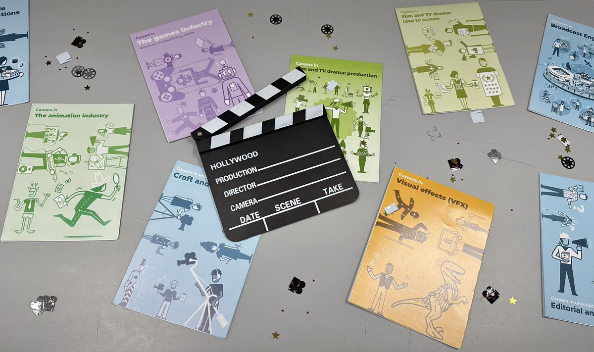 coopersschool's tweet image. Just a few glimpses into our English Corridor this evening… check out our wonderful English Language and Media Studies A-Level courses on display! 📓🎬🎤🎥 #OpenEvening2023 #EnglishLanguage #MediaStudies