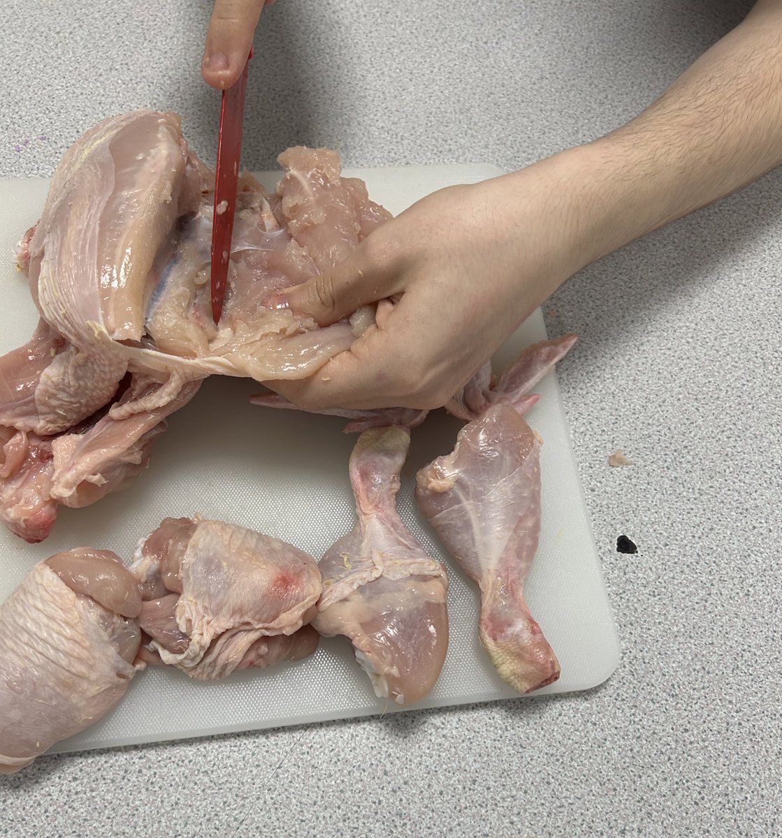 Thank you @jbi12345 for delivering your masterclass to year 11 pupils focusing on complex preparation skills of chicken and fish for their upcoming Food exam! We are all inspired and look forward to visiting @SalfordCC @WorsleyCollege in the new year! @Year11Aom @DT_AoMSchool