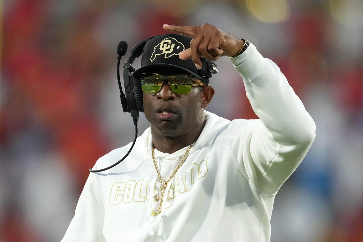 𝗧𝗥𝗘𝗡𝗗𝗜𝗡𝗚: Deion Sanders says when players fight at practice that he keeps track of who won the fight and their “record” via <a href="/on3/"></a> 

Deion also says that fighting at practice is a “great thing” for the team.

“I always want to know who won because I keep records. I