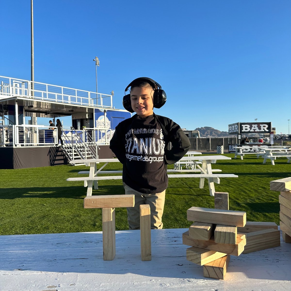 TMGtitanium's tweet image. Ti everywhere! Ti at NHRA, Ti in your knives, boats, phones, aircraft‼️‼️ #titaniumsupply #tigweld #titaniumbar #titaniumsheet #titaniumfab #metalfab #exhaust #aerospace #titanium #tmg #tigermetals #timascus #welder #nhra #titaniumapplications #titaniumwatch