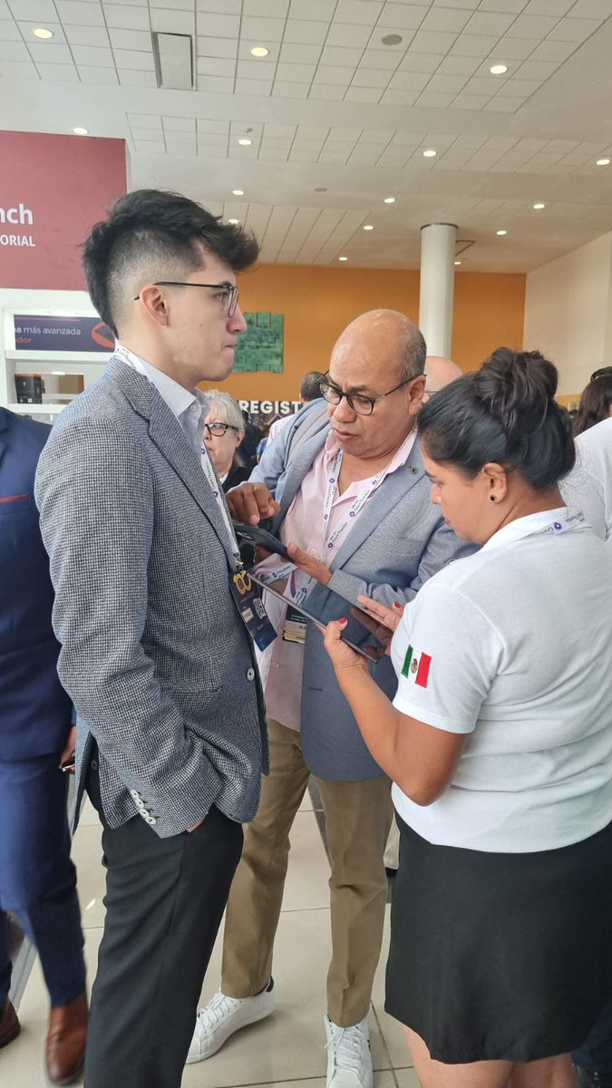 SiigoAspel's tweet photo. En nuestra Nube ☁️ instalada en la @ConvencionIMCP ¡estamos listos para darte las mejores sorpresas!
Acércate para conocer más sobre #SiigoAspel. https://t.co/VqayOHpIVE