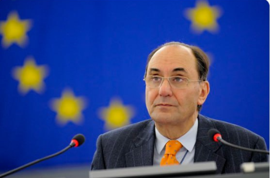 JavadDabiran's tweet photo. Heute Nachmittag wurde Prof. Alejo Vidal Quadras, Präsident des "Internationalen Committees in Search of Justice" und ehemaliger Vizepräsident des Europäischen Parlaments, in Madrid Opfer eines terroristischen Anschlags und wurde ins Krankenhaus gebracht.
Der iranische Widerstand verurteilt dieses terroristische Verbrechen aufs Schärfste und sieht das iranische Regime als den Hauptverdächtigen in diesem Fall an, da sich Prof. Vidal Quadras seit Jahren als Unterstützer des iranischen Widerstands engagiert. @VidalQuadras #Iran