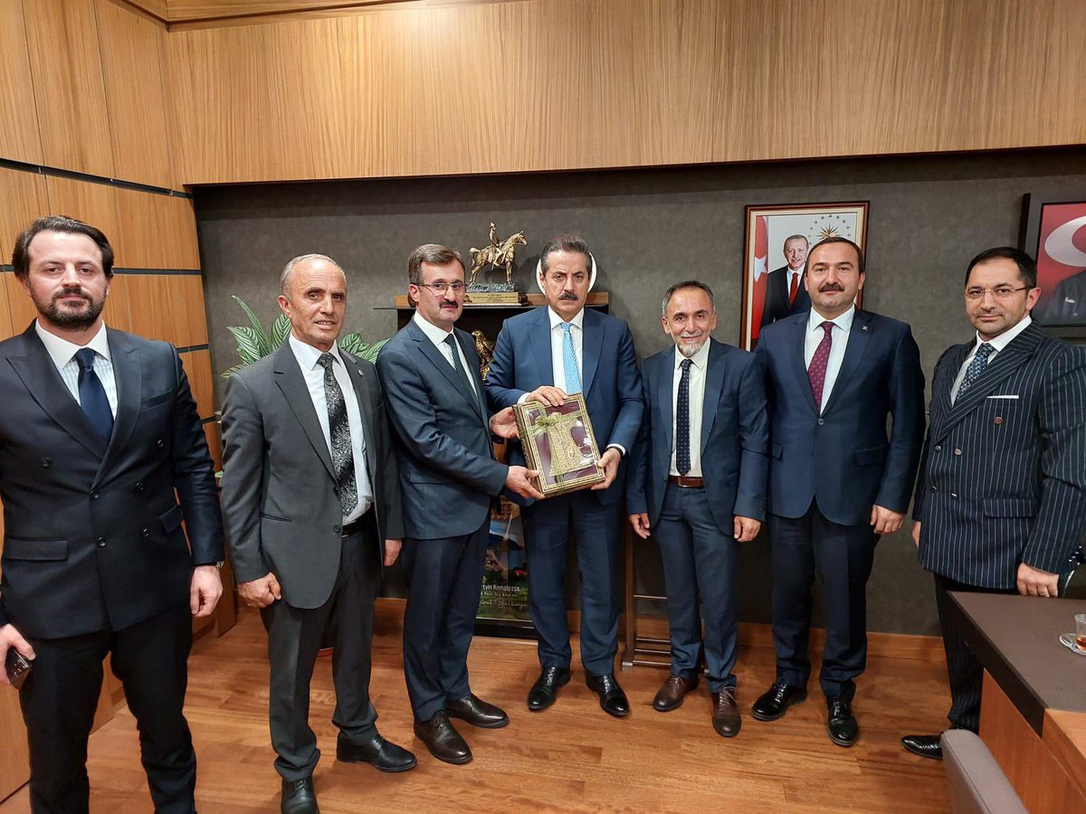 Türkiye Büyük Millet Meclisi nde Türkiye’nin dört bir tarafından yoğun ziyaretçi trafiği…
Hoşgeldiniz.