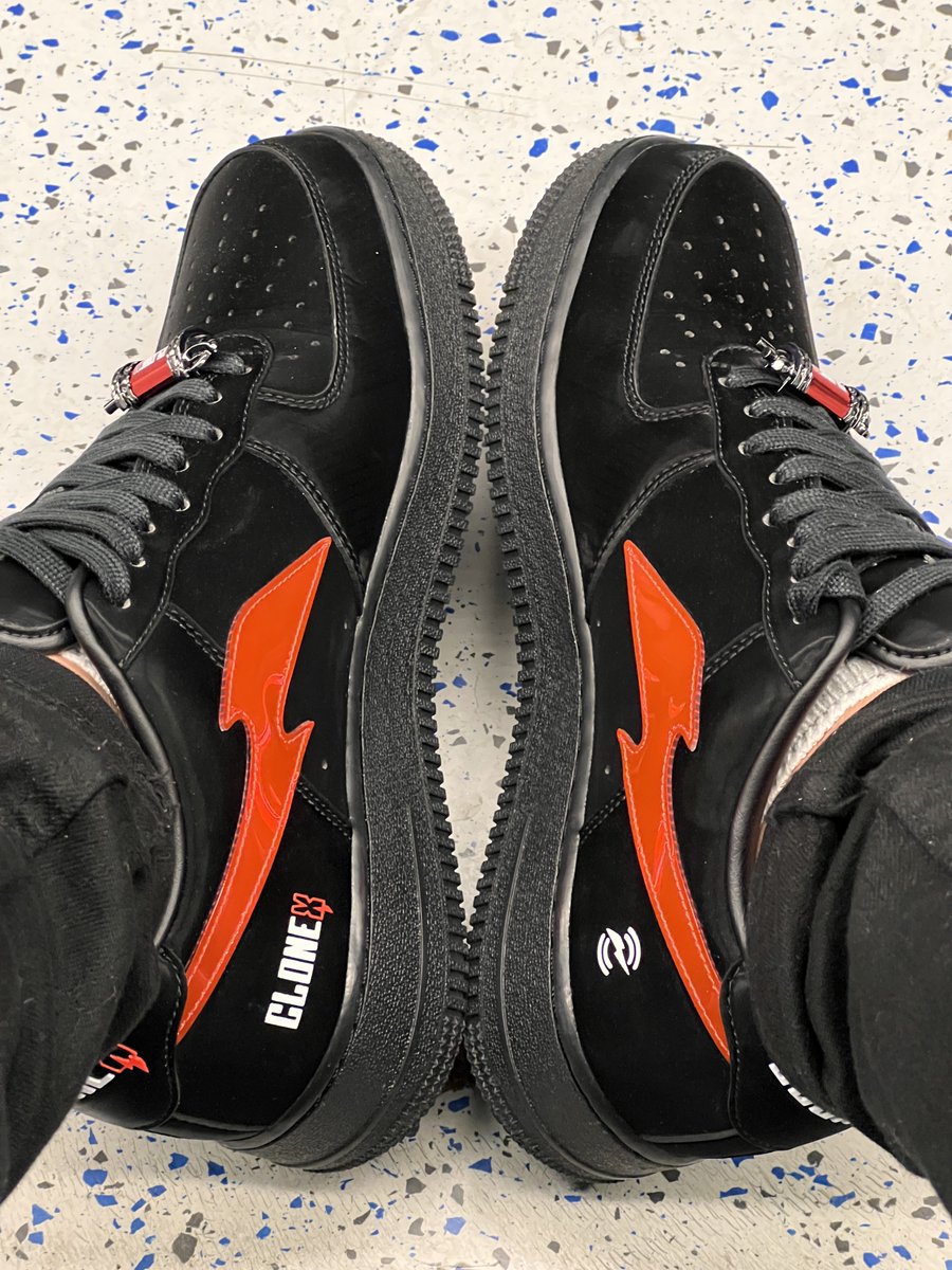 I really don’t care if I have exclusive access to nice shoes <a href="/RTFKT/">RTFKT</a>

🤔