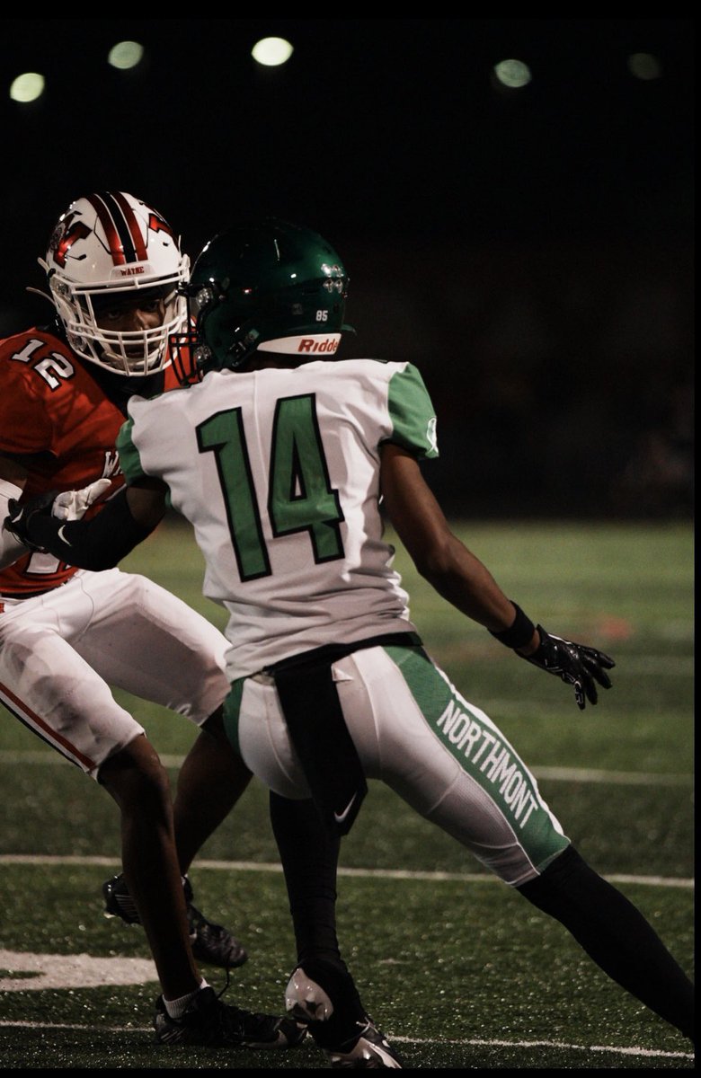 hudl.com/v/2MVtG3

Jr szn⚡️

23 rec, 312yds, 13.6 avg, 4tds