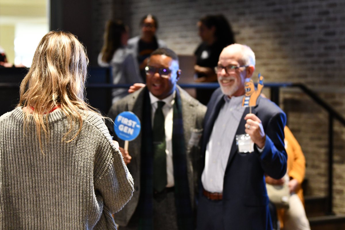 PSULiberalArts's tweet image. .@DeanLangPSU, a proud #FirstGeneration student himself, spoke at the #FirstGen Community Night last night at @penn_state. Thank you to @PSU_Success and @FGA_PennState for hosting, recognizing, and celebrating all #PSUFirstGen students on #NationalFirstGenDay! 👏🎉 @PSULAJobs