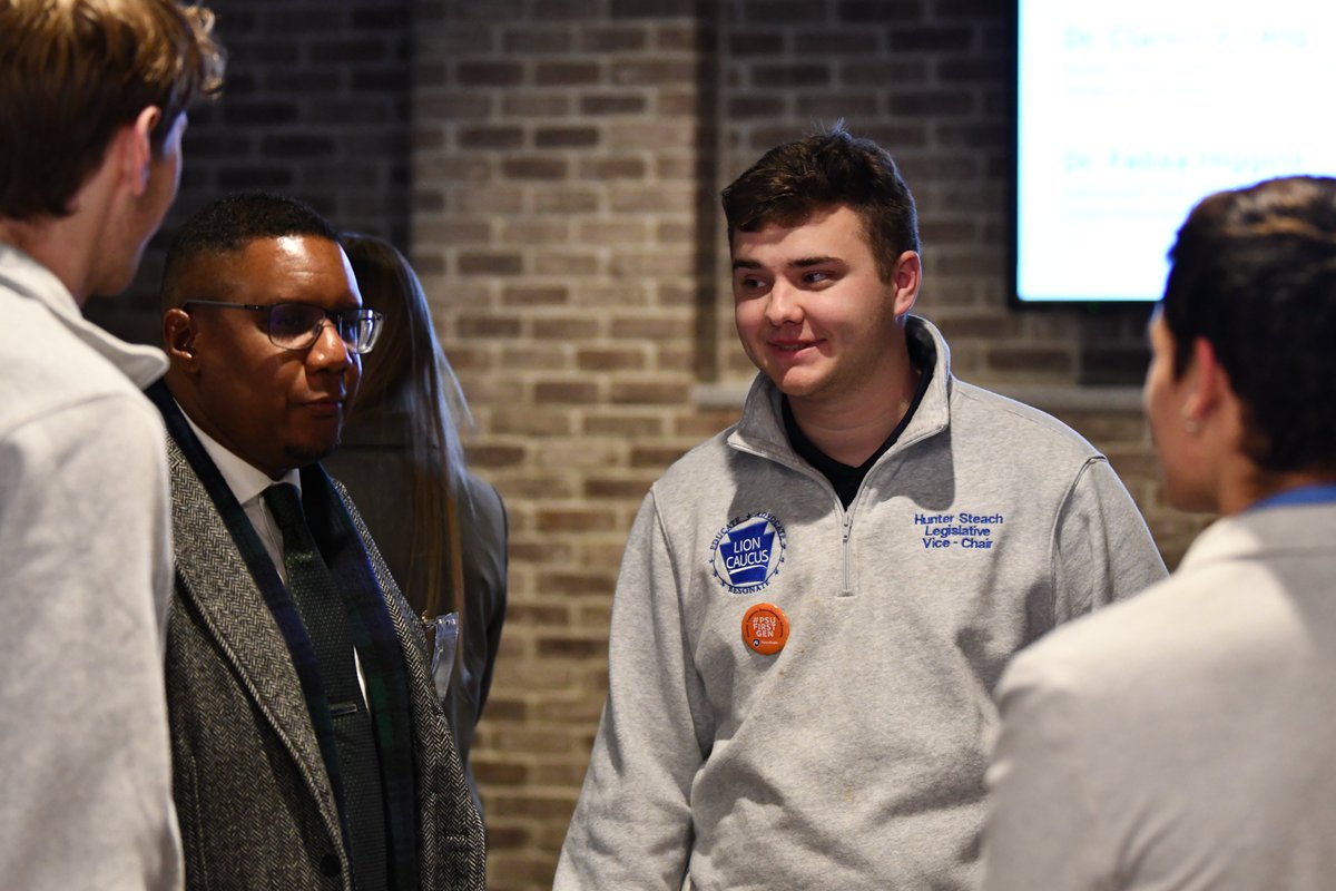 PSULiberalArts's tweet image. .@DeanLangPSU, a proud #FirstGeneration student himself, spoke at the #FirstGen Community Night last night at @penn_state. Thank you to @PSU_Success and @FGA_PennState for hosting, recognizing, and celebrating all #PSUFirstGen students on #NationalFirstGenDay! 👏🎉 @PSULAJobs