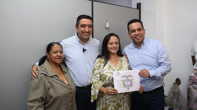 shirleyortizos2's tweet image. #itagüí Gracias a Dios y todos los itagüiseños por darme el voto de confianza para representarlos, lo haremos con responsabilidad y profesionalismo para la #ConstrucciónFuturoSocial #alcaldíadeitagüí #concejodeitagüí