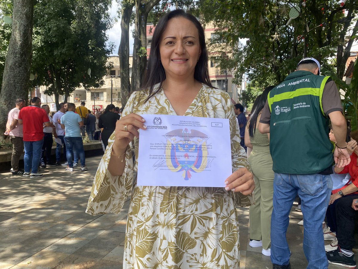 shirleyortizos2's tweet image. #itagüí Gracias a Dios y todos los itagüiseños por darme el voto de confianza para representarlos, lo haremos con responsabilidad y profesionalismo para la #ConstrucciónFuturoSocial #alcaldíadeitagüí #concejodeitagüí