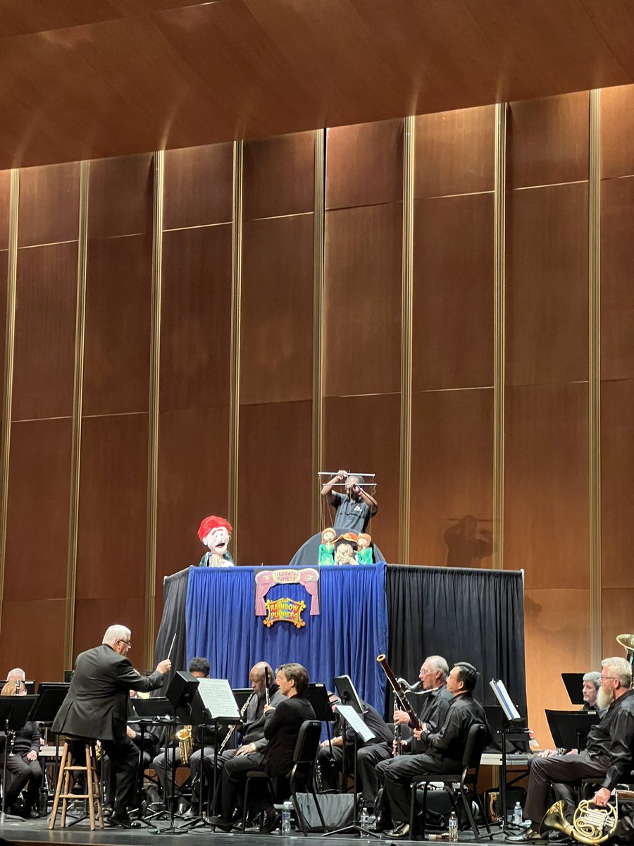 Such a fun field trip to the sandler center!! The kids loved the performance!💙 <a href="/PES_Mustangs/">Pembroke Elementary</a> <a href="/BethBianchi/">Beth Bianchi</a> <a href="/amwetmore/">Amie Wetmore</a> <a href="/Mrs_StephLopez/">Stephanie Lopez</a>