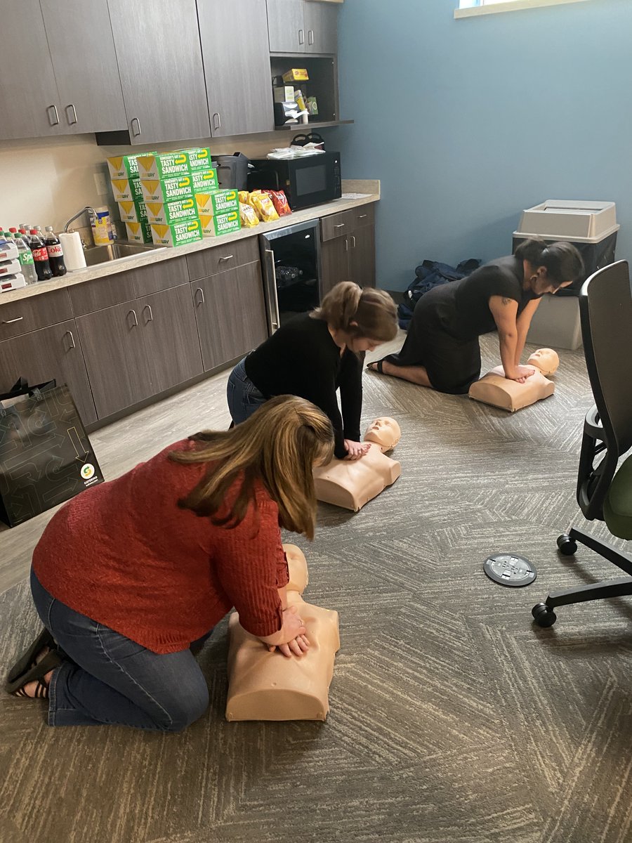 Did you know cardiac arrest is a leading cause of death in the world? Each year, more than 350,000 out-of-hospital cardiac arrests occur in the United States. Members of #teamBRB were empowered by the @americanheartva today to increase their knowledge of Hand-Only CPR.