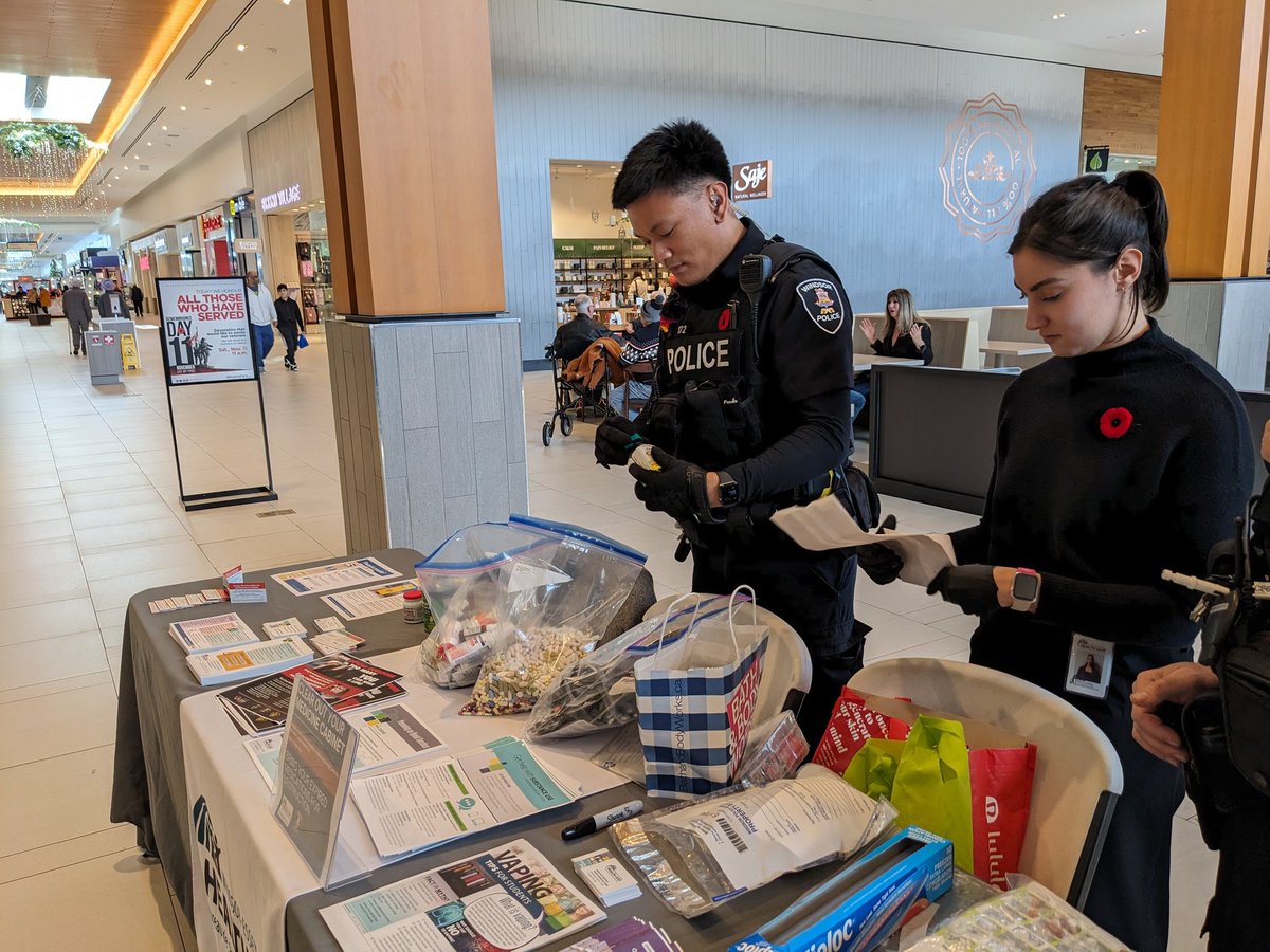 Thank you to #YQG Community  who made our Medicine Cabinet Clean Out Day 💊 a success.  <a href="/WindsorPolice/">Windsor Police</a> &amp; @WECHU together collected and safely disposed of countless prescriptions and over the counter medications, helping keep environment and community safer.