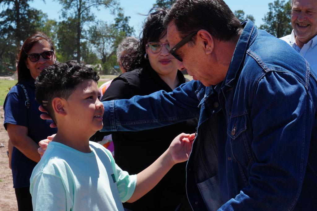 Osvaldo Cáffaro (@caffaroosvaldor) on Twitter photo No es casual que hoy hayamos entregado Lotes con Servicios, incluso luego de 16 años de gobierno.
347 familias han recibido tierras en B° España II para construir su futuro. Esto es lo más hermoso que le puede pasar a un intendente y su equipo. Dejamos una ciudad  en marcha. No es casual que hoy hayamos entregado Lotes con Servicios, incluso luego de 16 años de gobierno.
347 familias han recibido tierras en B° España II para construir su futuro. Esto es lo más hermoso que le puede pasar a un intendente y su equipo. Dejamos una ciudad  en marcha.