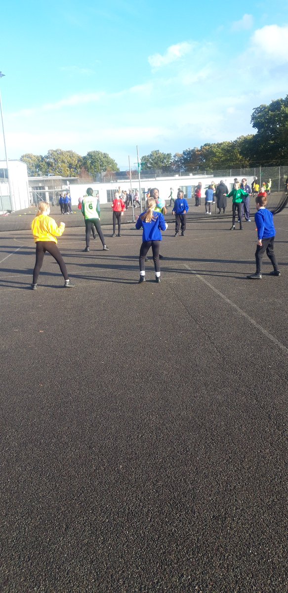 SGO Crawley tweet media