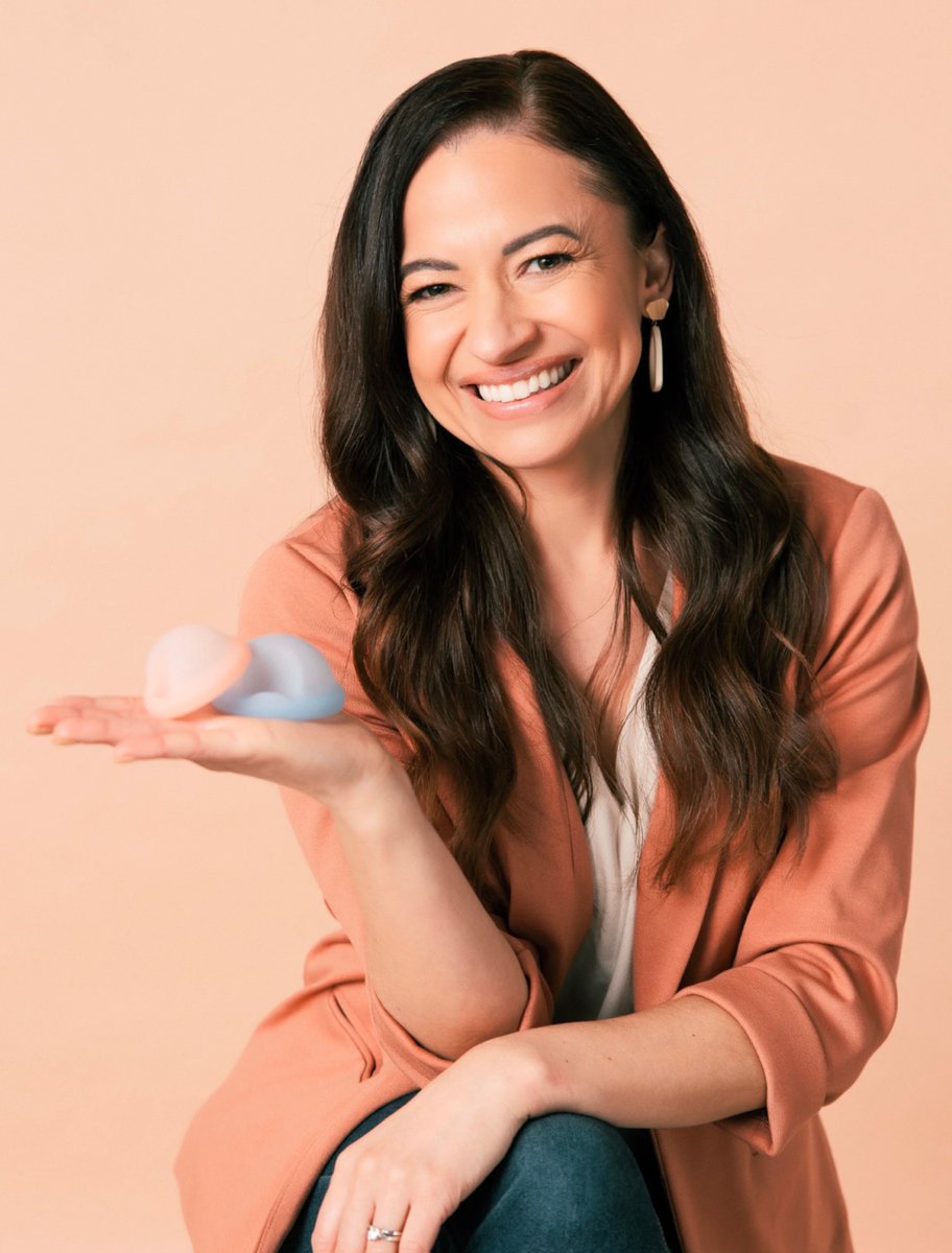 Featured VentureMom - Cherie Hoeger owner of Saalt This woman is doing so much to help the women of the world. See her incredible story of providing menstrual care products for women across the world. Learn more - venturemom.com/featured-ventu…