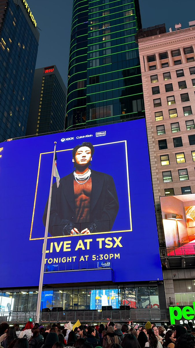 Time officially set. Come watch live 
Twitch.tv/dailydasher 

#bts #jungkook #Armybts #BTSARMY  #timesquare