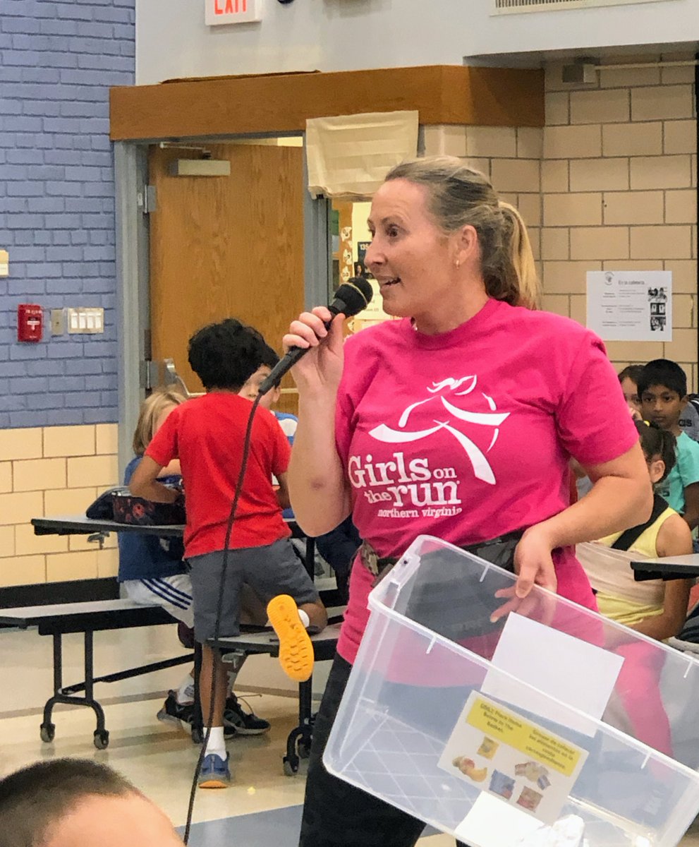 <a href="/EscuelaKeyAPS/">Escuela Key Elementary</a> our new Share Table helps the environment by reducing food waste &amp; we help classmates by sharing healthy snacks 🍎 - busy bees🐝 caring for the earth🌎 &amp; for each other.🤗  <a href="/APS_Sustainable/">APS Sustainability</a> #APSGreen #SomosKey