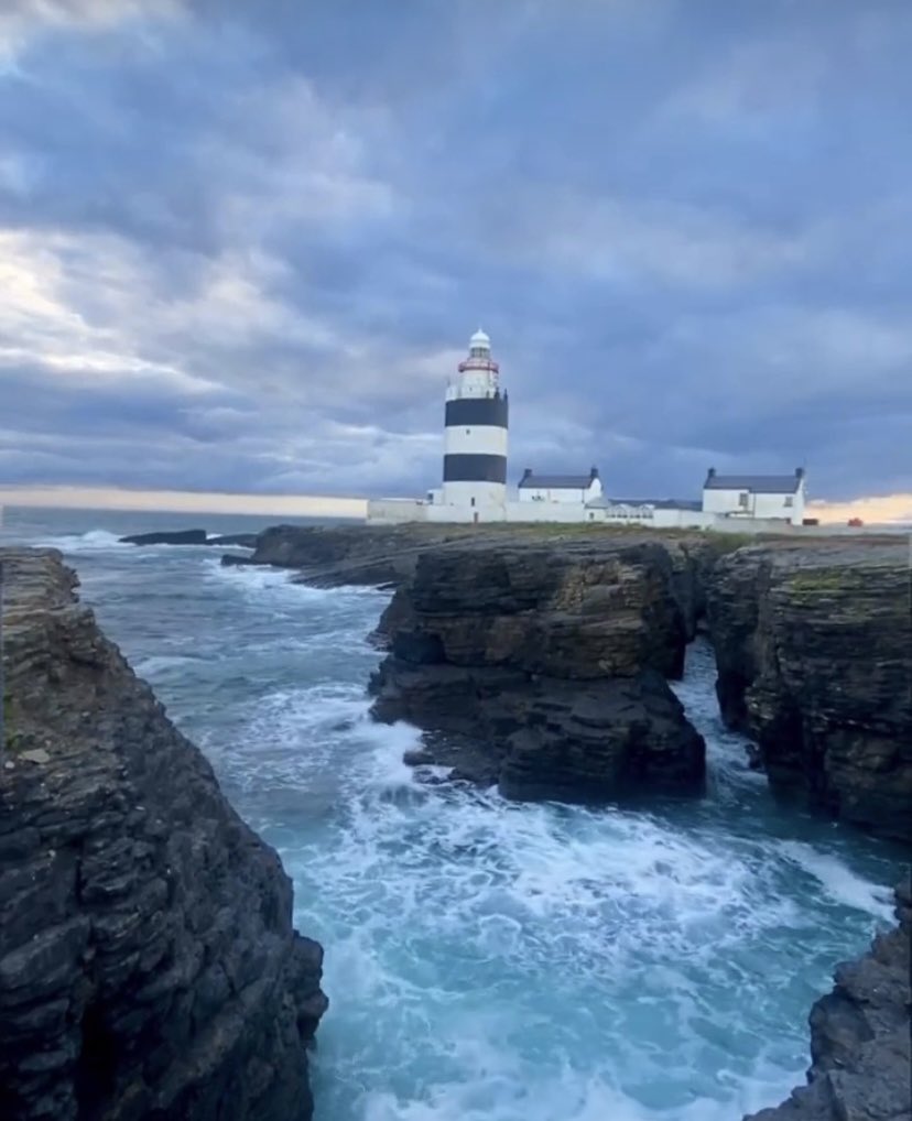 Have you planned your trip to Hook Lighthouse yet?…. Winter days are just stunning here. 
What a beautiful capture @ireland_up_close 
#wexford  #hooklighthouse #visitwexford #ireland