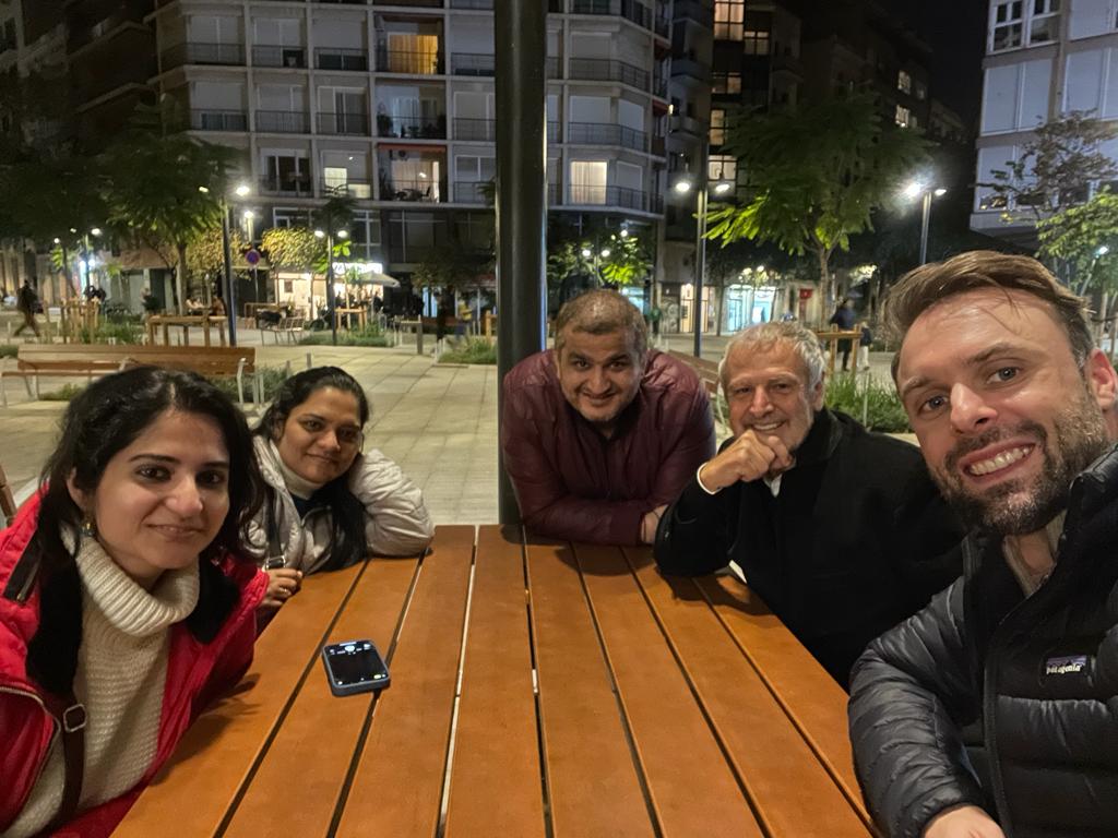 Had an enriching conversation with Mr. Salvador Ruedas, the brilliant mind behind Barcelona's superblocks. His innovative urban design approach focuses on reclaiming public spaces, fostering community, and prioritizing sustainability
