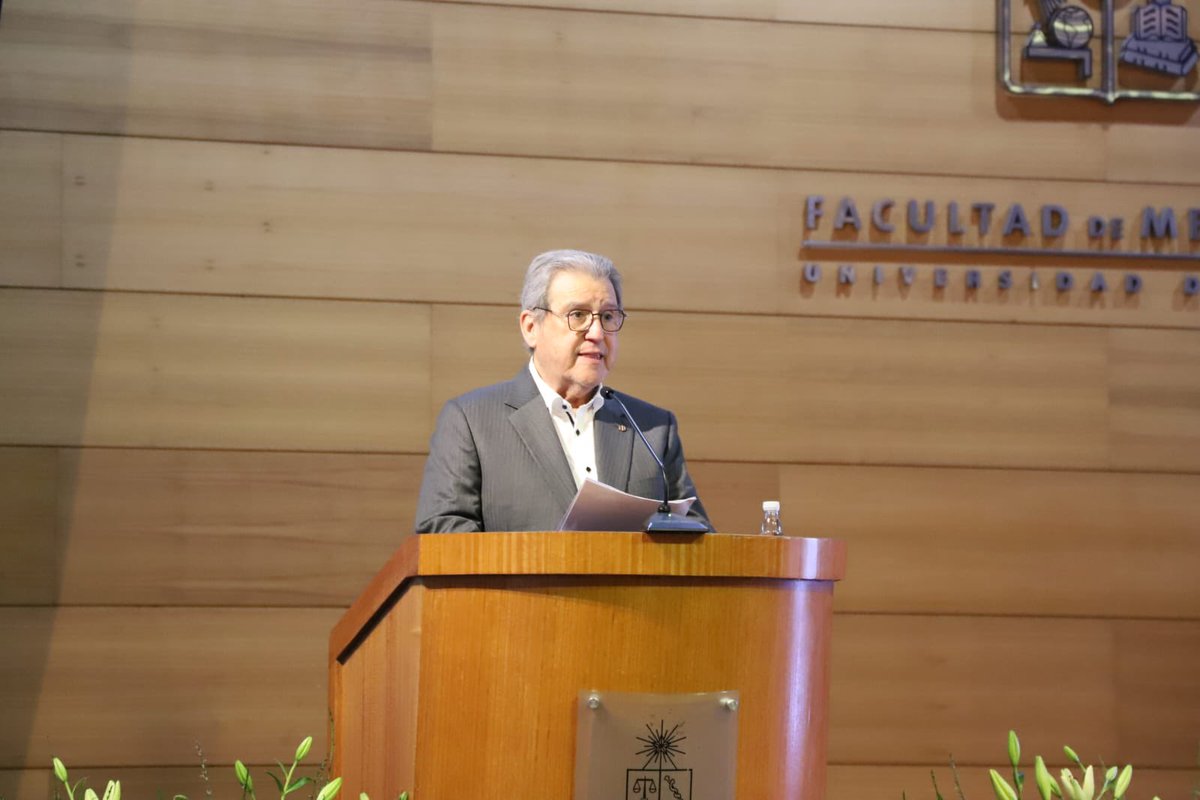 colmedchile's tweet image. Comienza presentación del informe de la Comisión Verdad y Memoria del #Colmed en marco de los 50 años del golpe civil-militar
🔴🎥 Sigue la transmisión youtube.com/live/HSLWixFh5…